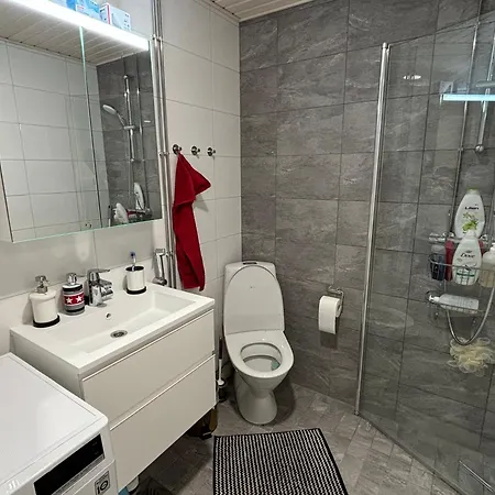 Runway Retreat Your Gateway To Convenience *